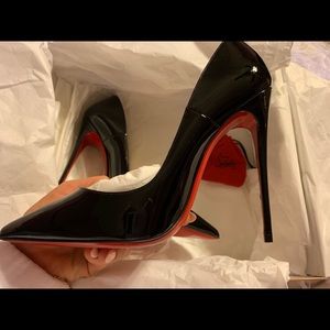 Christian Louboutin So Kate Pointy Toe Pump black